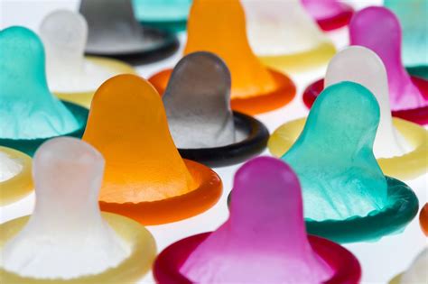 Blowjob ohne Kondom gegen Aufpreis Erotik Massage Telfs